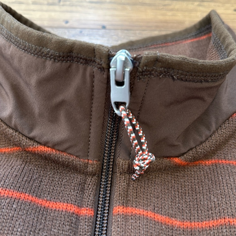 The North Face Gordon Lyons Quarter Zip Sweater - Picture 3 of 6
